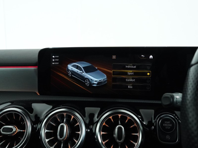 2021 (70) MERCEDES-BENZ A CLASS A200d AMG Line Premium Plus 4dr Auto 4983274