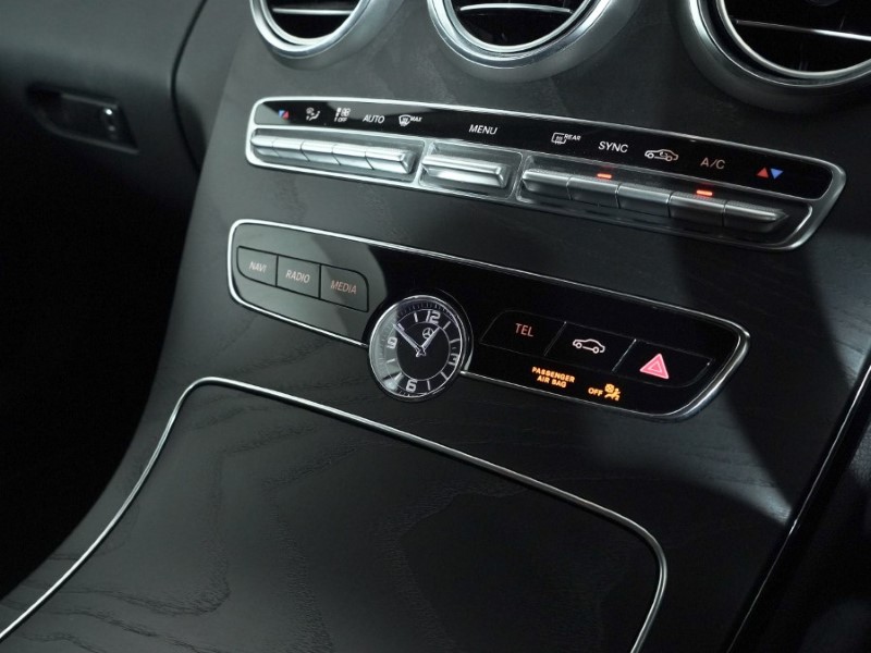 2019 (69) MERCEDES-BENZ C CLASS C300d AMG Line Premium 2dr 9G-Tronic 4983930