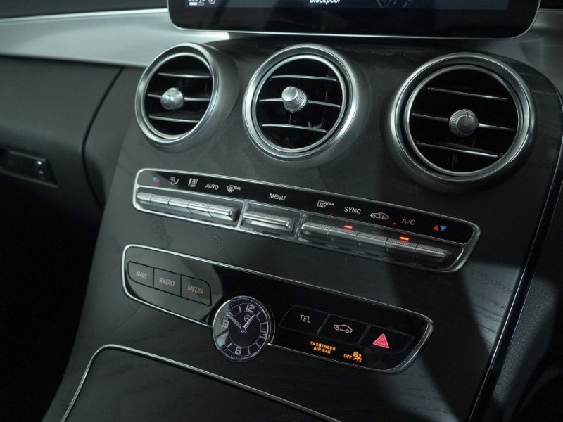 2019 (69) MERCEDES-BENZ C CLASS C300d AMG Line Premium 2dr 9G-Tronic 4983929