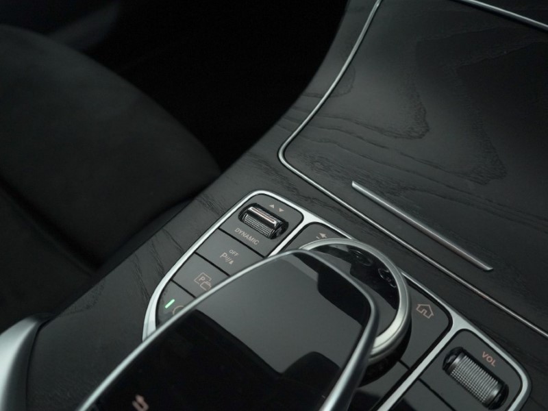 2019 (69) MERCEDES-BENZ C CLASS C300d AMG Line Premium 2dr 9G-Tronic 4983932