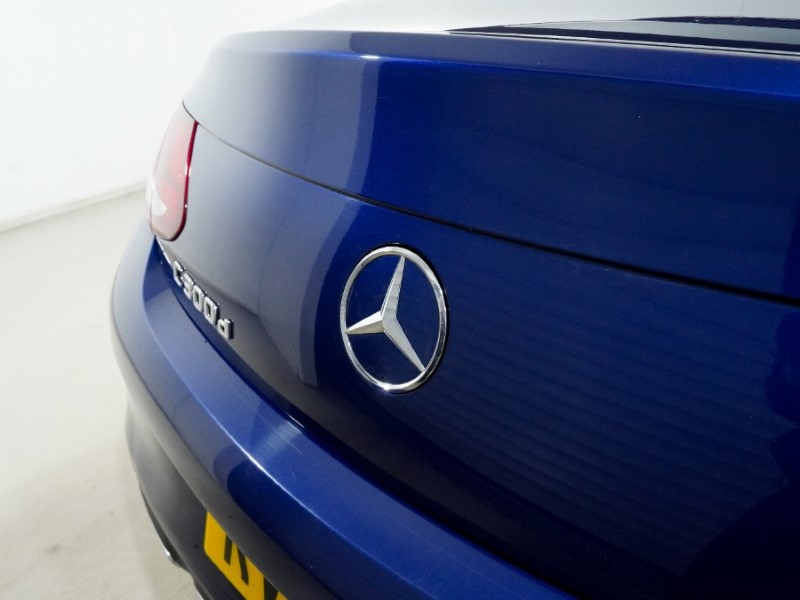 2019 (69) MERCEDES-BENZ C CLASS C300d AMG Line Premium 2dr 9G-Tronic 4983893