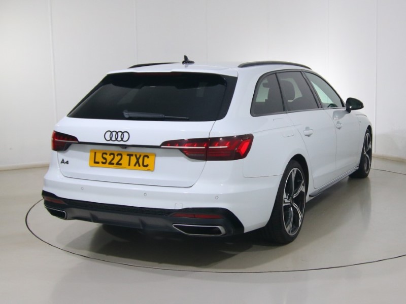 2022 (22) AUDI A4 35 TFSI Black Edition 5dr S Tronic 4981674