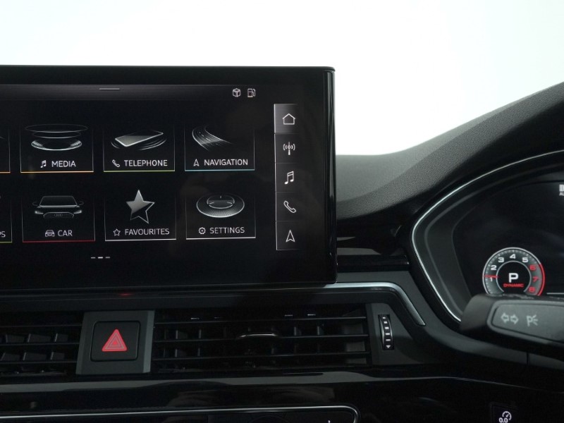 2022 (22) AUDI A4 35 TFSI Black Edition 5dr S Tronic 4981645