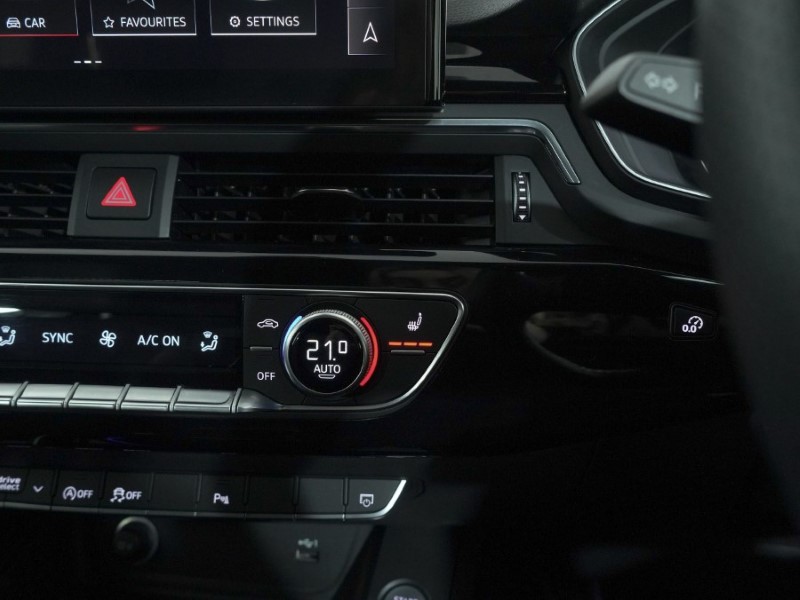 2022 (22) AUDI A4 35 TFSI Black Edition 5dr S Tronic 4981647