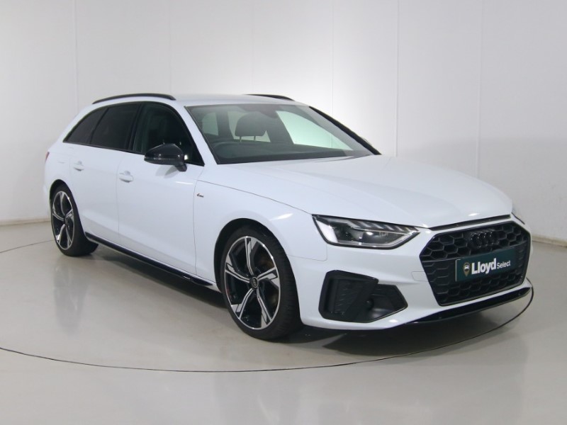 2022 (22) AUDI A4 35 TFSI Black Edition 5dr S Tronic