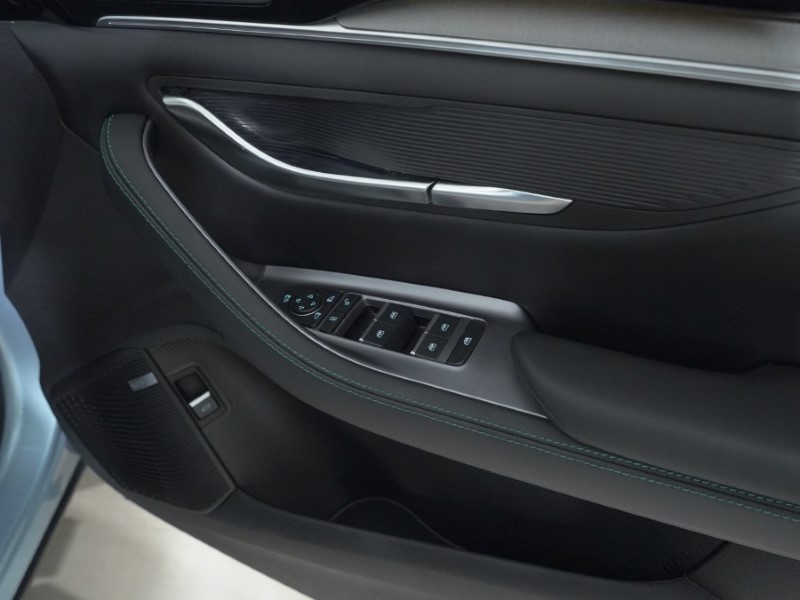 2025 (25) BYD SEAL U 1.5 DM-i AWD Design 5dr Auto 5011288