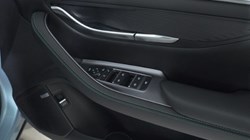 2025 (25) BYD SEAL U 1.5 DM-i AWD Design 5dr Auto 5011288