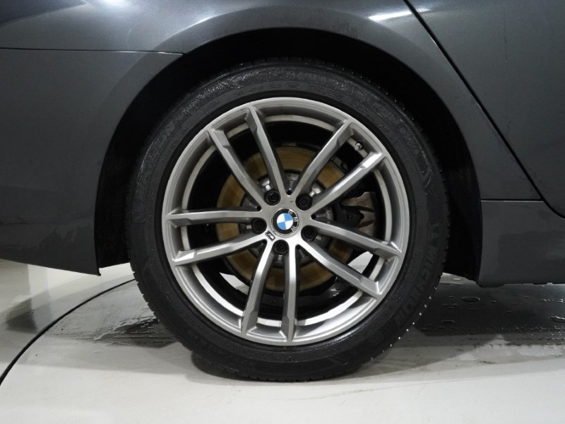 2018 (18) BMW 5 SERIES 520d M Sport 4dr Auto 4987813