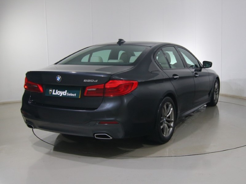 2018 (18) BMW 5 SERIES 520d M Sport 4dr Auto 4987800