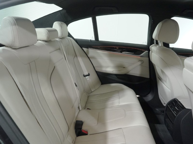 2018 (18) BMW 5 SERIES 520d M Sport 4dr Auto 4987812