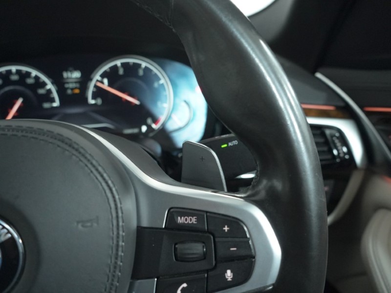 2018 (18) BMW 5 SERIES 520d M Sport 4dr Auto 4987835