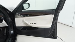 2018 (18) BMW 5 SERIES 520d M Sport 4dr Auto 4987817