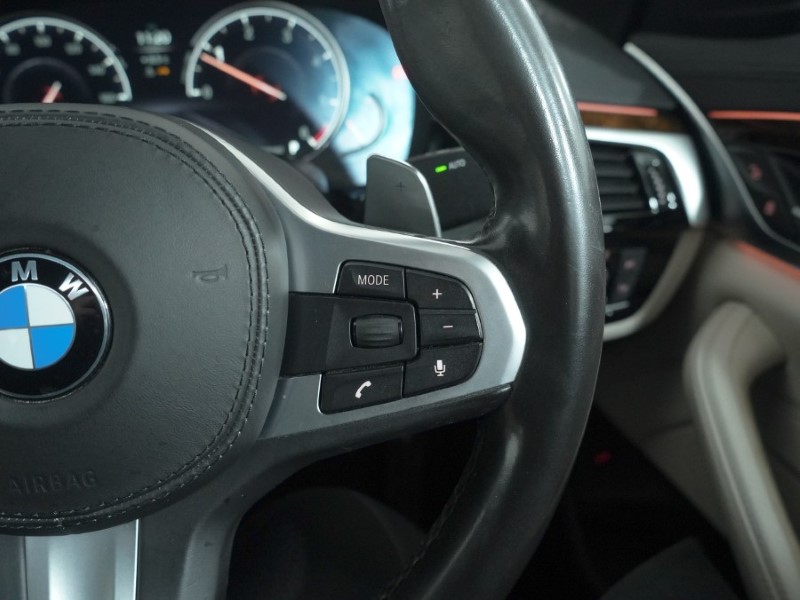 2018 (18) BMW 5 SERIES 520d M Sport 4dr Auto 4987836