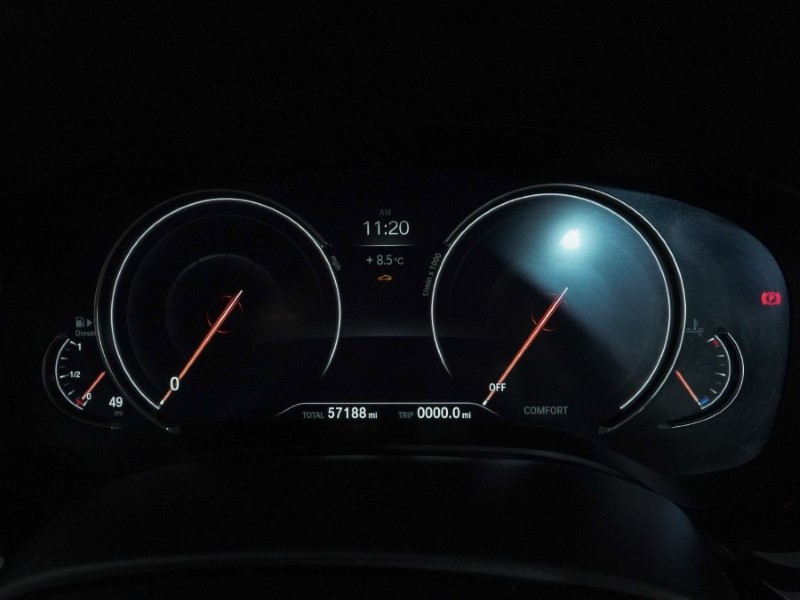 2018 (18) BMW 5 SERIES 520d M Sport 4dr Auto 4987823