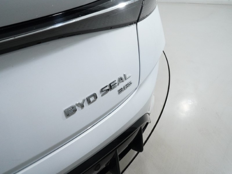 2025 (25) BYD SEAL 390kW Excellence AWD 83kWh 4dr Auto 5021942