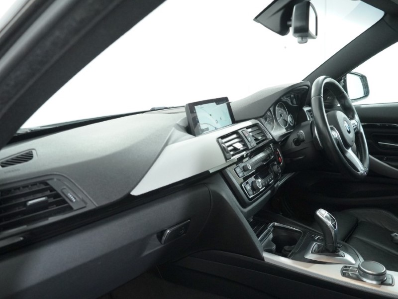 2017 (17) BMW 4 SERIES 420d [190] xDrive M Sport 2dr Auto [Prof Media] 4997010