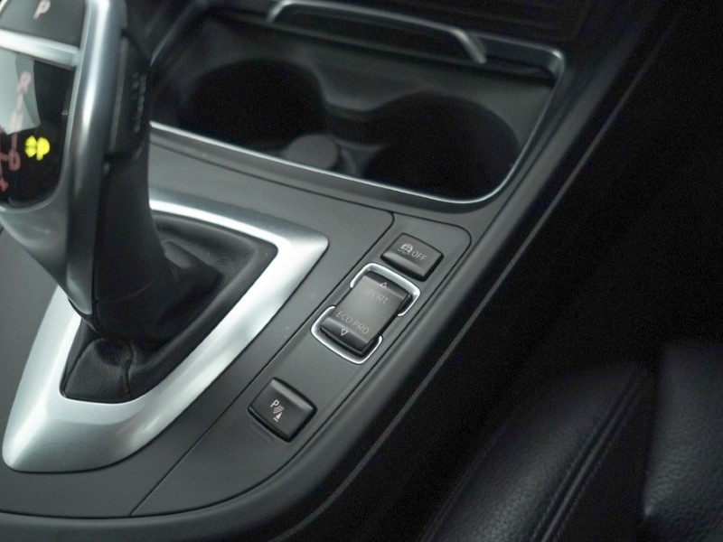 2017 (17) BMW 4 SERIES 420d [190] xDrive M Sport 2dr Auto [Prof Media] 4997037