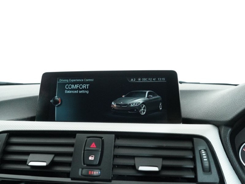 2017 (17) BMW 4 SERIES 420d [190] xDrive M Sport 2dr Auto [Prof Media] 4997042