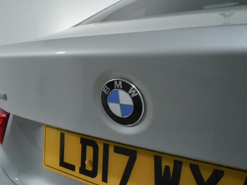 2017 (17) BMW 4 SERIES 420d [190] xDrive M Sport 2dr Auto [Prof Media] 4997007