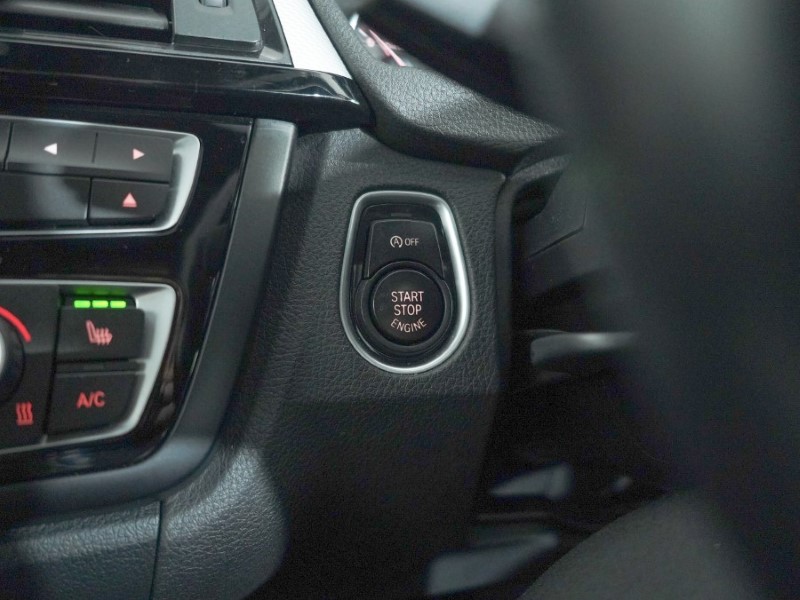 2017 (17) BMW 4 SERIES 420d [190] xDrive M Sport 2dr Auto [Prof Media] 4997036