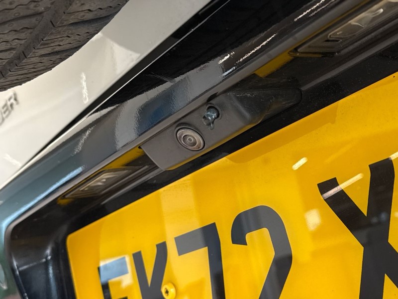 2022 (72) LAND ROVER DEFENDER 3.0 D250 SE 110 5dr Auto 4953814