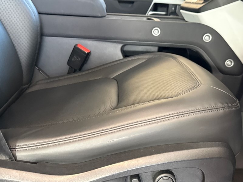 2022 (72) LAND ROVER DEFENDER 3.0 D250 SE 110 5dr Auto 4953801