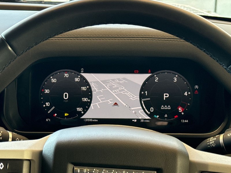 2022 (72) LAND ROVER DEFENDER 3.0 D250 SE 110 5dr Auto 4953792