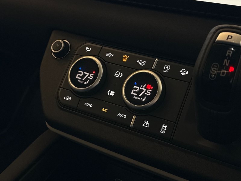 2022 (72) LAND ROVER DEFENDER 3.0 D250 SE 110 5dr Auto 4953808