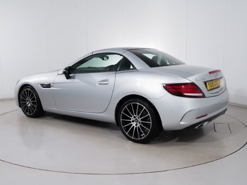 2018 (18) MERCEDES-BENZ SLC 300 AMG Line 2dr 9G-Tronic 5001393