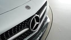 2018 (18) MERCEDES-BENZ SLC 300 AMG Line 2dr 9G-Tronic 5001401