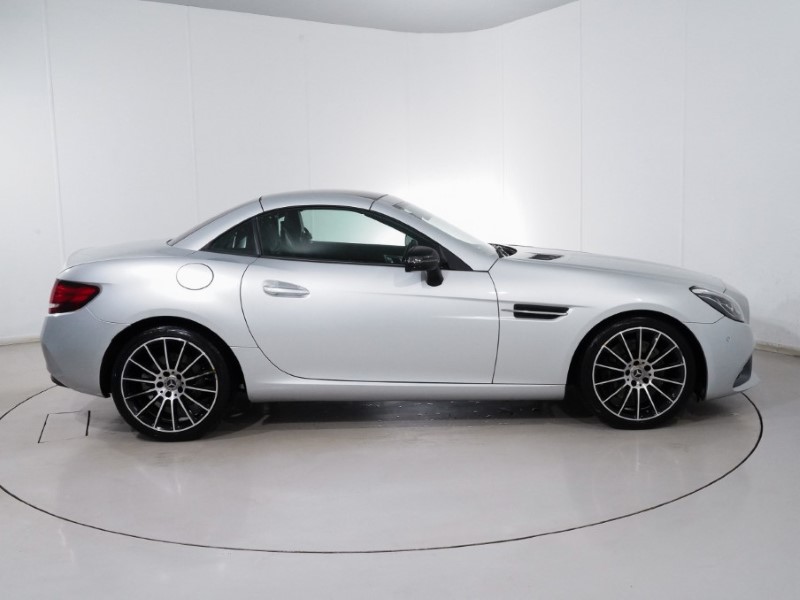 2018 (18) MERCEDES-BENZ SLC 300 AMG Line 2dr 9G-Tronic 5001388