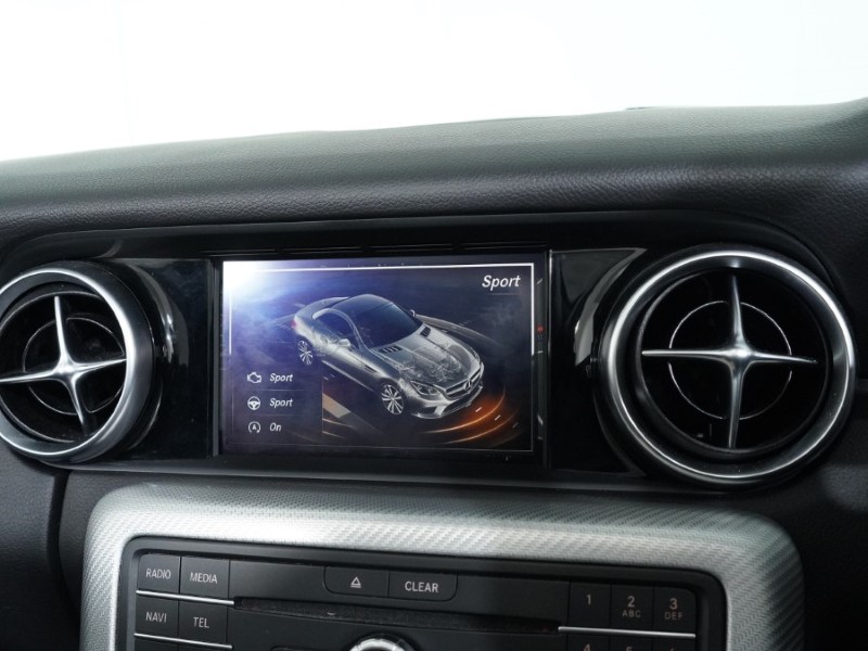 2018 (18) MERCEDES-BENZ SLC 300 AMG Line 2dr 9G-Tronic 5001423