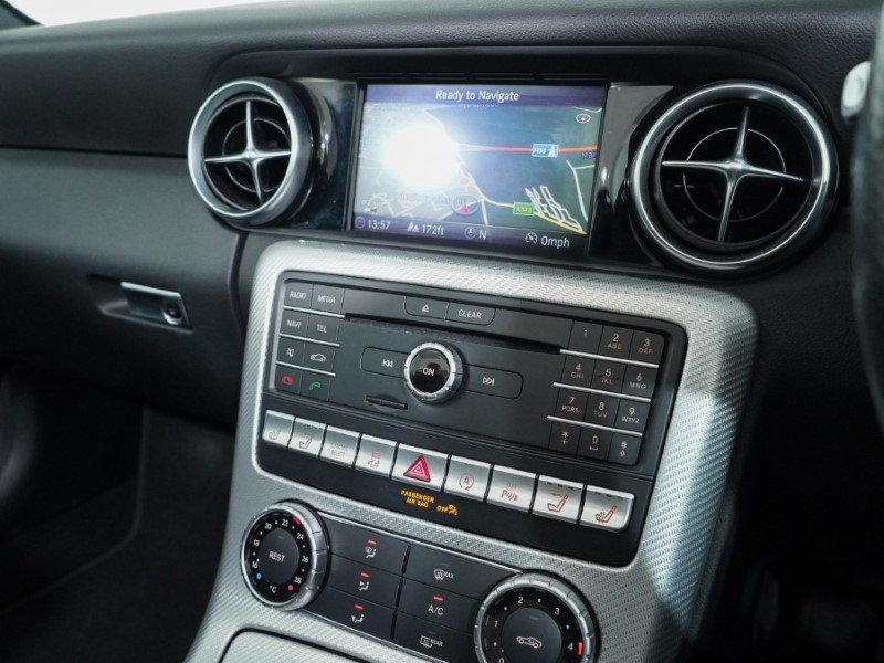 2018 (18) MERCEDES-BENZ SLC 300 AMG Line 2dr 9G-Tronic 5001415