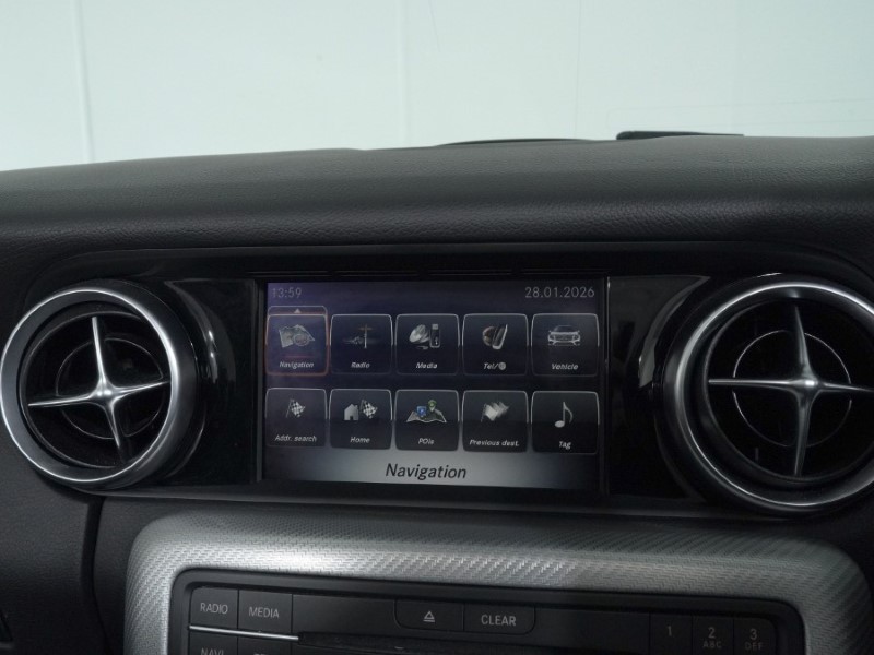 2018 (18) MERCEDES-BENZ SLC 300 AMG Line 2dr 9G-Tronic 5001427