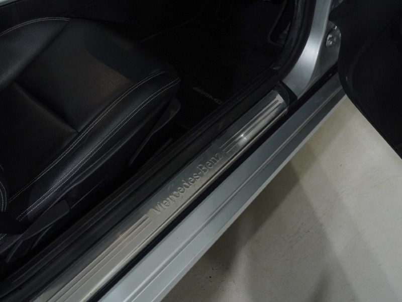 2018 (18) MERCEDES-BENZ SLC 300 AMG Line 2dr 9G-Tronic 5001399