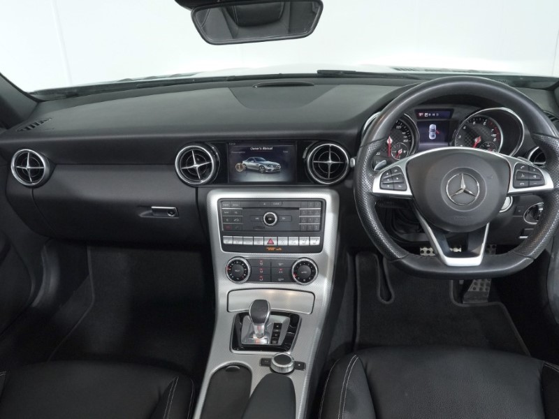 2018 (18) MERCEDES-BENZ SLC 300 AMG Line 2dr 9G-Tronic 5001430