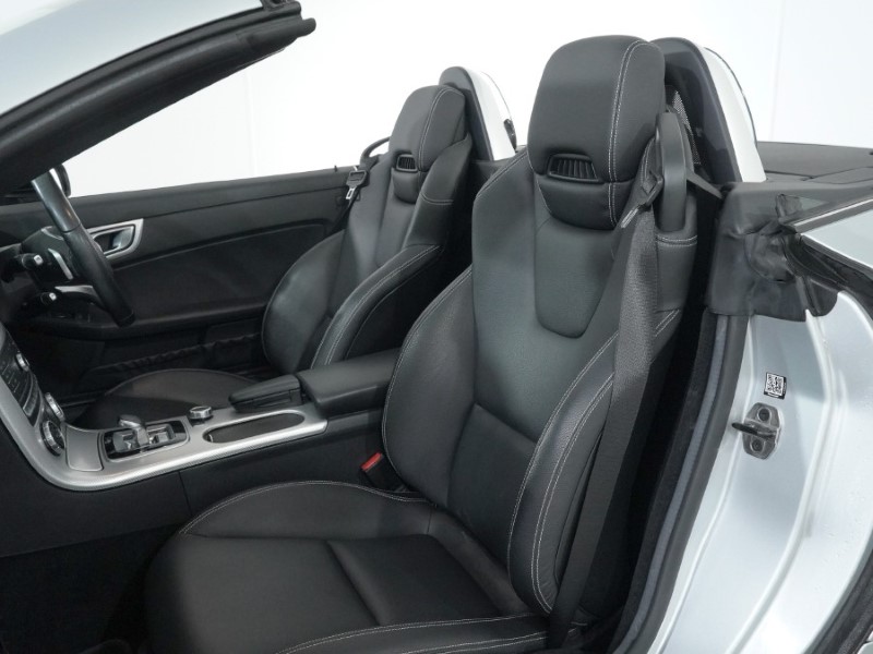 2018 (18) MERCEDES-BENZ SLC 300 AMG Line 2dr 9G-Tronic 5001434