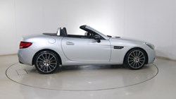 2018 (18) MERCEDES-BENZ SLC 300 AMG Line 2dr 9G-Tronic 5001444