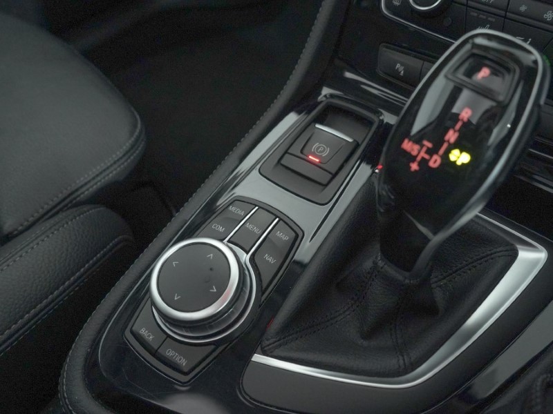 2019 (69) BMW 2 SERIES 220i Luxury 5dr DCT 5006778