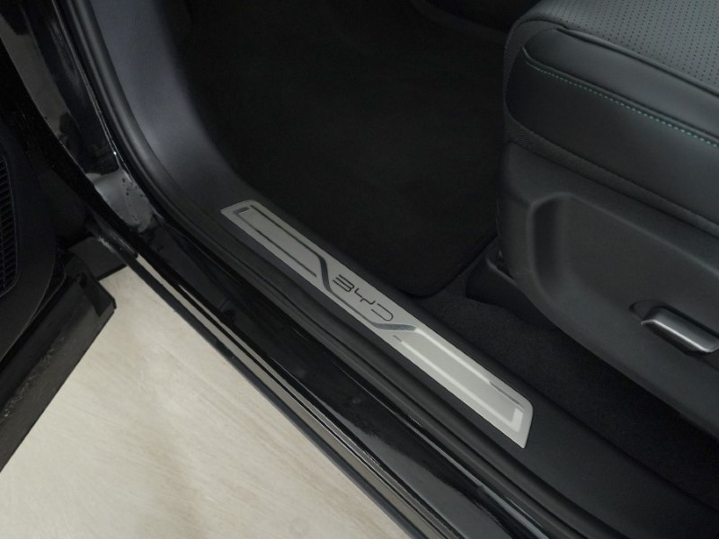 2025 (25) BYD SEAL U 1.5 DM-i Comfort 5dr Auto 5011581