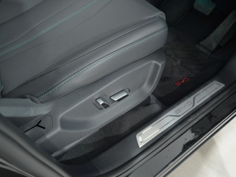 2025 (25) BYD SEAL U 1.5 DM-i Comfort 5dr Auto 5011597