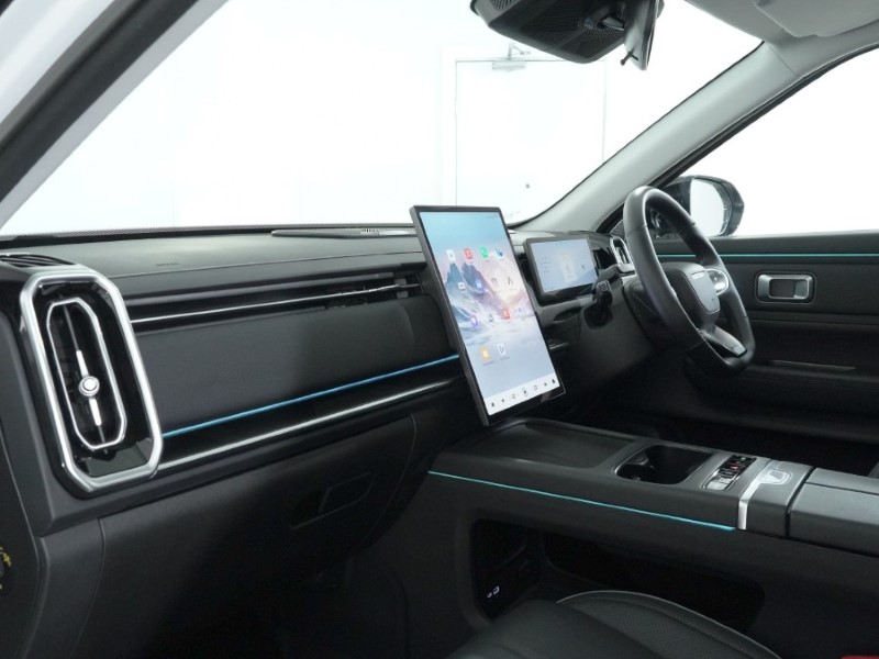 2025 (74) JAECOO 7 1.5T SHS Luxury 5dr Auto 5009438