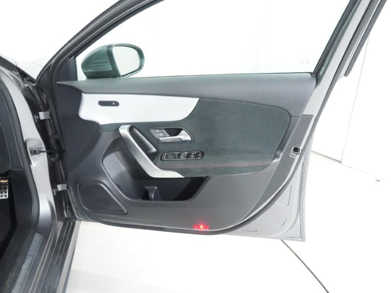 2026 (75) MERCEDES-BENZ A CLASS A200 AMG Line Executive 5dr Auto 5044508