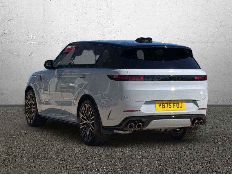2026 (75) LAND ROVER RANGE ROVER SPORT 4.4 P635 V8 SV 5dr Auto
