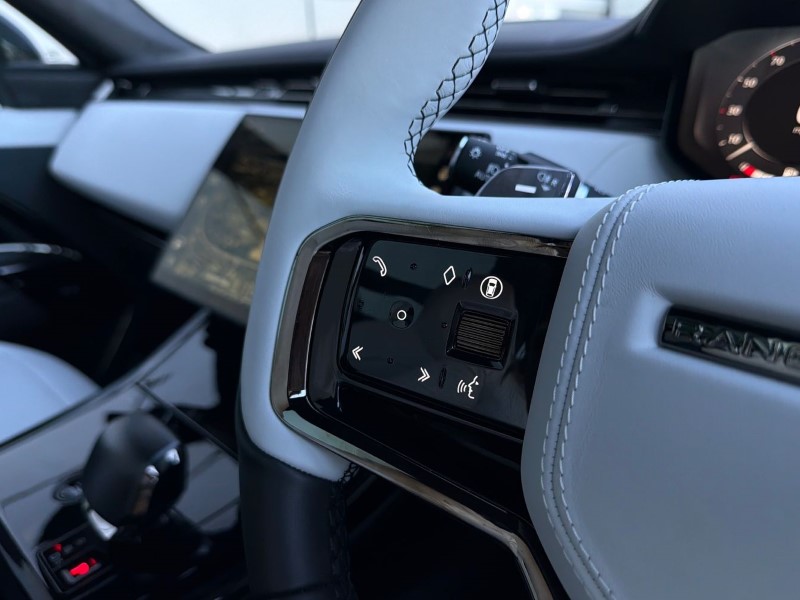 2026 (75) LAND ROVER RANGE ROVER SPORT 4.4 P635 V8 SV 5dr Auto 5260853