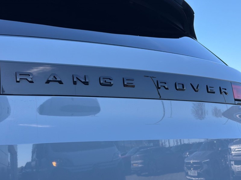 2026 (75) LAND ROVER RANGE ROVER SPORT 4.4 P635 V8 SV 5dr Auto 5260870