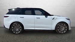 2026 (75) LAND ROVER RANGE ROVER SPORT 4.4 P635 V8 SV 5dr Auto 5260830