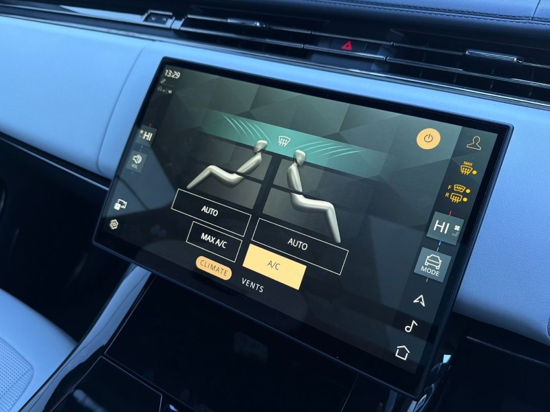 2026 (75) LAND ROVER RANGE ROVER SPORT 4.4 P635 V8 SV 5dr Auto 5260857