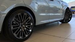 2026 (75) LAND ROVER RANGE ROVER SPORT 4.4 P635 V8 SV 5dr Auto 5260873