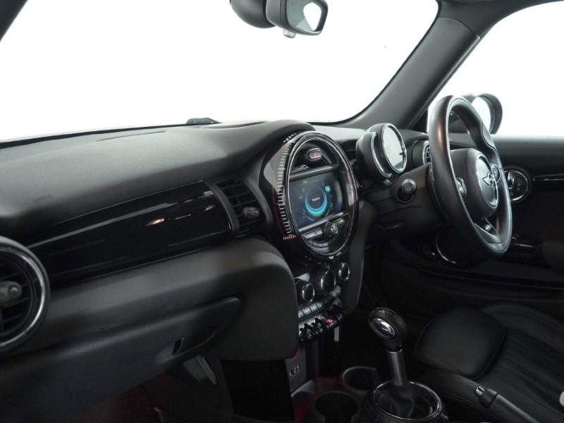 2017 (17) MINI HATCHBACK 2.0 John Cooper Works 3dr Auto 5053732